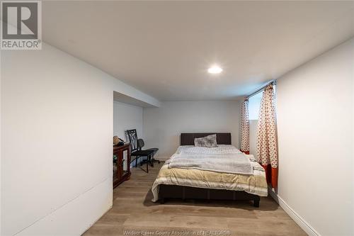 1143 Lincoln, Windsor, ON - Indoor Photo Showing Bedroom