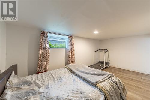 1143 Lincoln, Windsor, ON - Indoor Photo Showing Bedroom