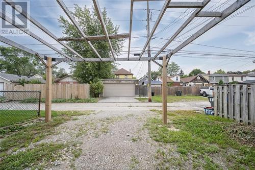 1143 Lincoln, Windsor, ON - Outdoor