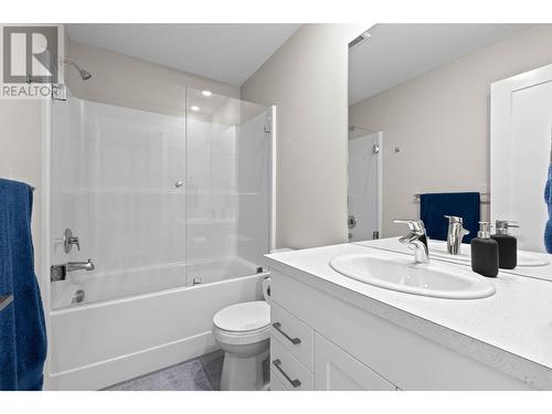 115-1951 Qu'Appelle Blvd, Kamloops, BC - Indoor Photo Showing Bathroom