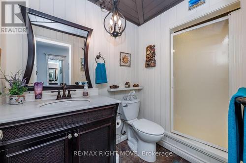 1032 Cowbell Lane, Gravenhurst, ON - Indoor Photo Showing Bathroom