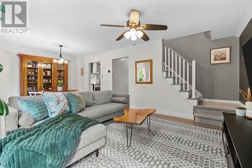 145 Ironwood Road, Guelph (Hanlon Creek), ON - Indoor Photo Showing Living Room