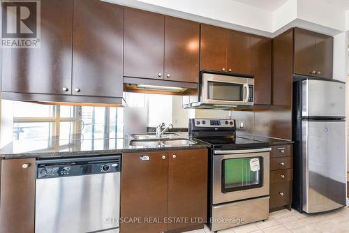 610 - 50 Absolute Avenue, Mississauga (City Centre), ON - Indoor Photo Showing Kitchen