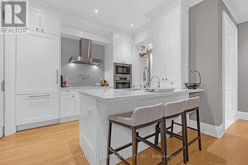 4106 - 311 Bay Street, Toronto (Bay Street Corridor), ON - Indoor Photo Showing Kitchen With Upgraded Kitchen