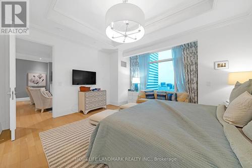 4106 - 311 Bay Street, Toronto (Bay Street Corridor), ON - Indoor Photo Showing Bedroom