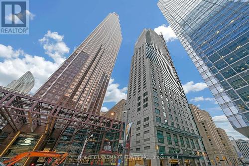 4106 - 311 Bay Street, Toronto (Bay Street Corridor), ON - Outdoor With Facade