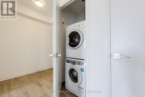 1305 - 36 Park Lawn Road, Toronto (Mimico), ON - Indoor Photo Showing Laundry Room