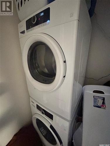 2005 320 5Th Avenue N, Saskatoon, SK - Indoor Photo Showing Laundry Room