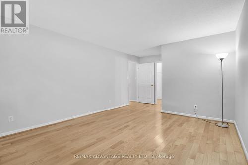 1 - 515 Proudfoot Lane, London, ON - Indoor Photo Showing Other Room