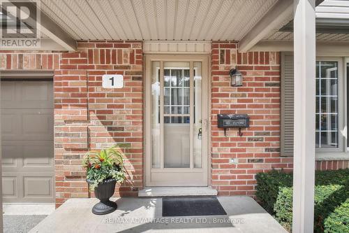 Pretty brick exterior - 1 - 515 Proudfoot Lane, London, ON - Outdoor With Exterior