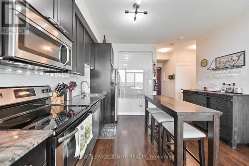 1606 - 1328 Birchmount Road, Toronto (Wexford-Maryvale), ON - Indoor Photo Showing Kitchen With Stainless Steel Kitchen With Upgraded Kitchen