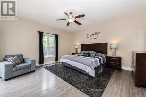 78 Fairway Crescent, Wasaga Beach, ON - Indoor Photo Showing Bedroom