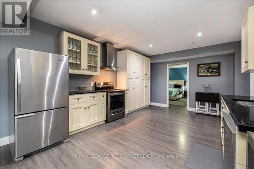 78 Fairway Crescent, Wasaga Beach, ON - Indoor Photo Showing Kitchen