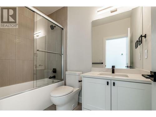 2737 Peregrine Way, Merritt, BC - Indoor Photo Showing Bathroom