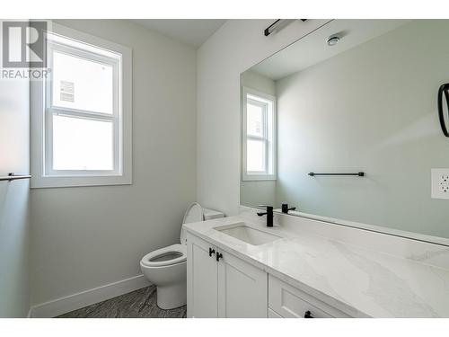 2737 Peregrine Way, Merritt, BC - Indoor Photo Showing Bathroom