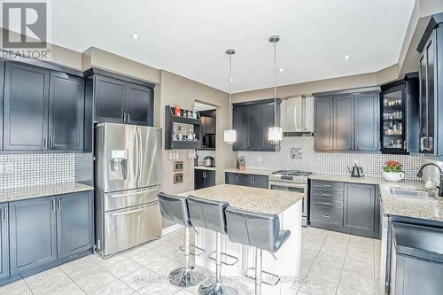 65 Lola Crescent, Brampton (Northwest Brampton), ON - Indoor Photo Showing Kitchen With Stainless Steel Kitchen With Upgraded Kitchen