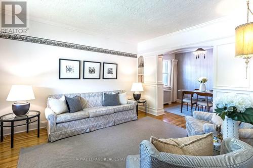 55 Twelfth Street, Toronto (New Toronto), ON - Indoor Photo Showing Living Room