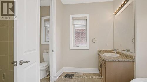 8 Coach House Court, Brampton (Credit Valley), ON - Indoor Photo Showing Bathroom