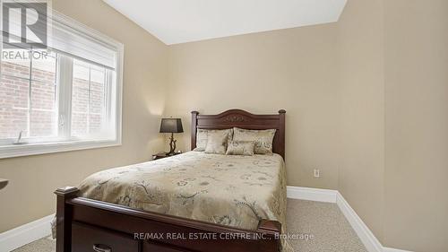 8 Coach House Court, Brampton, ON - Indoor Photo Showing Bedroom