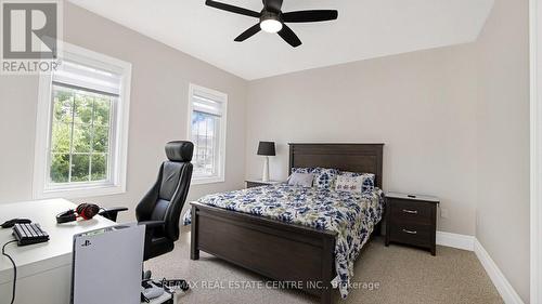 8 Coach House Court, Brampton, ON - Indoor Photo Showing Bedroom