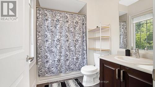 8 Coach House Court, Brampton, ON - Indoor Photo Showing Bathroom