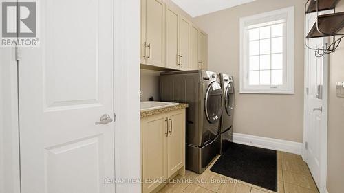 8 Coach House Court, Brampton, ON - Indoor Photo Showing Laundry Room