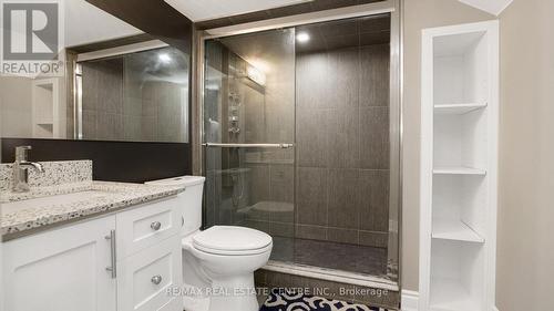 8 Coach House Court, Brampton (Credit Valley), ON - Indoor Photo Showing Bathroom