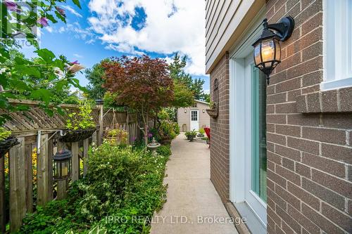 6 Staveley Crescent, Brampton (Bram East), ON - Outdoor