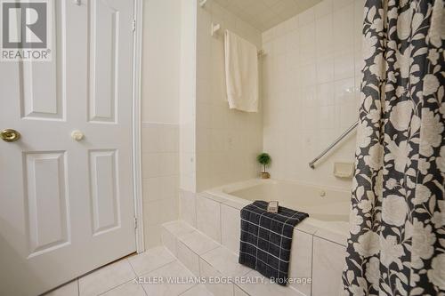 56 - 3050 Pinemeadow Drive, Burlington (Headon), ON - Indoor Photo Showing Bathroom