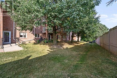 56 - 3050 Pinemeadow Drive, Burlington (Headon), ON - Outdoor