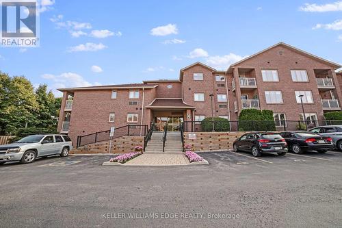 56 - 3050 Pinemeadow Drive, Burlington (Headon), ON - Outdoor With Balcony