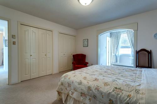 11843 Daniel Drive, Lake Country, BC - Indoor Photo Showing Bedroom