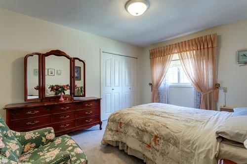 11843 Daniel Drive, Lake Country, BC - Indoor Photo Showing Bedroom