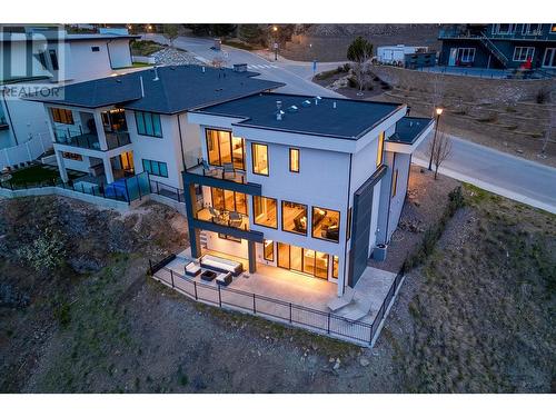 737 Highpointe Drive, Kelowna, BC - Outdoor