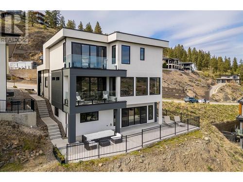 737 Highpointe Drive, Kelowna, BC - Outdoor