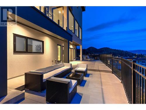 737 Highpointe Drive, Kelowna, BC - Outdoor With Exterior