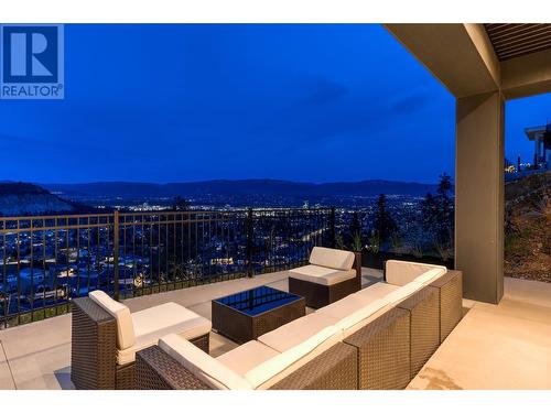 737 Highpointe Drive, Kelowna, BC - Outdoor With Exterior