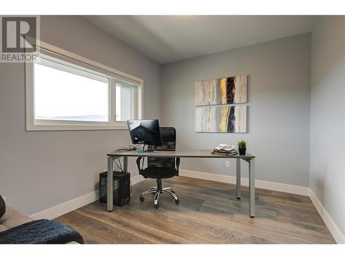 737 Highpointe Drive, Kelowna, BC - Indoor Photo Showing Office