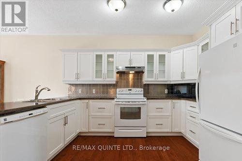 12 - 1 Rosemary Court, Prince Edward County (Picton), ON - Indoor Photo Showing Kitchen With Double Sink