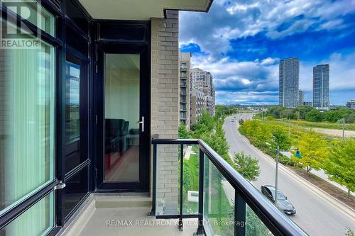 411 - 111 Upper Duke Crescent, Markham (Unionville), ON 