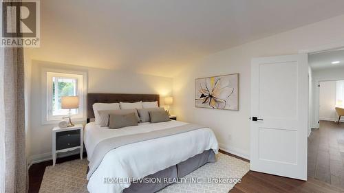 12 Flaremore Crescent, Toronto (Bayview Village), ON - Indoor Photo Showing Bedroom