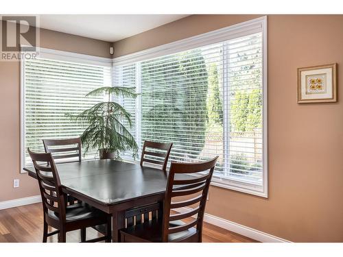 843 Woodhaven Court, Kelowna, BC - Indoor Photo Showing Dining Room