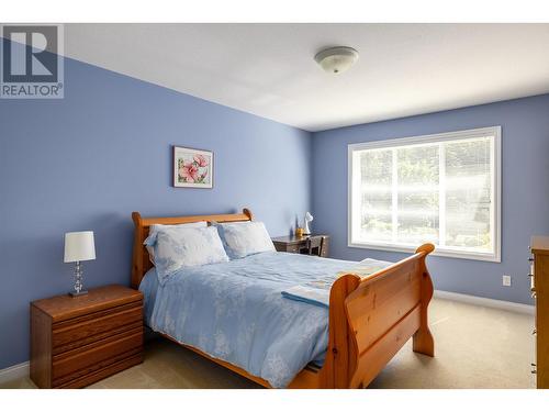 843 Woodhaven Court, Kelowna, BC - Indoor Photo Showing Bedroom