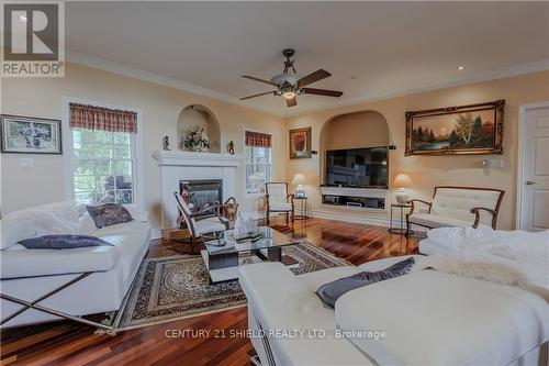 38 Chantine Drive, South Stormont, ON - Indoor Photo Showing Living Room With Fireplace