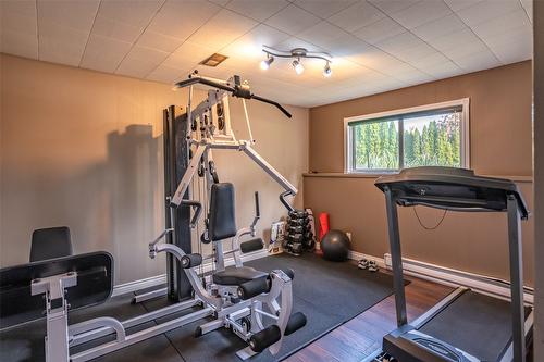 8517 Tomlin Street, Summerland, BC - Indoor Photo Showing Gym Room