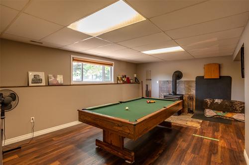 8517 Tomlin Street, Summerland, BC - Indoor Photo Showing Other Room