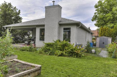 1749 Highland Drive, Kelowna, BC - Outdoor