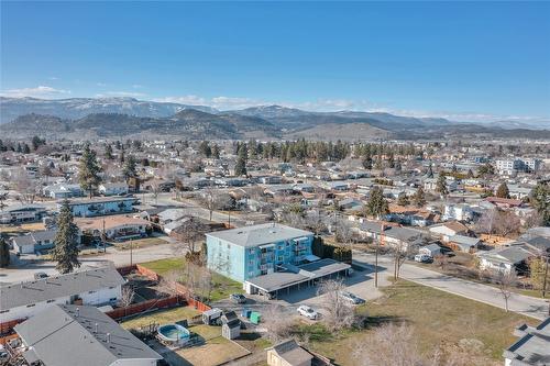 301-150 Scarboro Road, Kelowna, BC - Outdoor With View