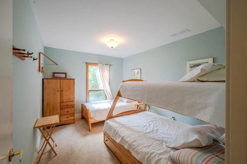 4920 North Naramata Road, Naramata, BC - Indoor Photo Showing Bedroom