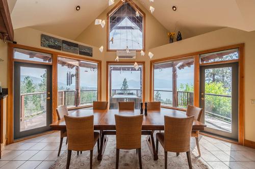 4920 North Naramata Road, Naramata, BC - Indoor Photo Showing Dining Room